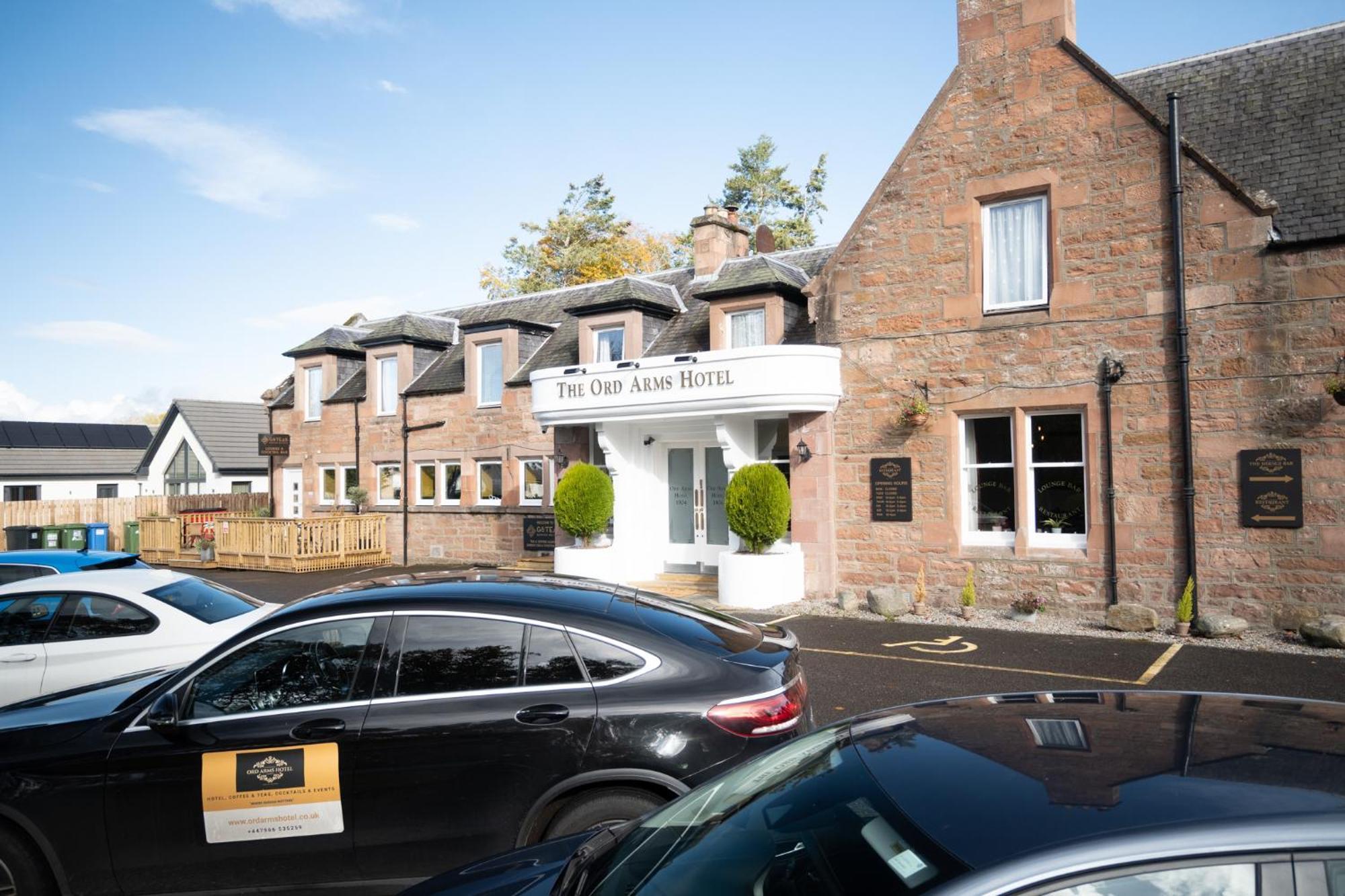 Ord Arms Hotel Muir of Ord Exterior foto